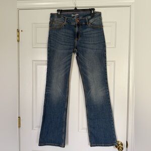 Woman’s wrangler jeans